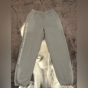 Taylor Swift- TTPD GRAY EMBOSSED SWEATPANTS